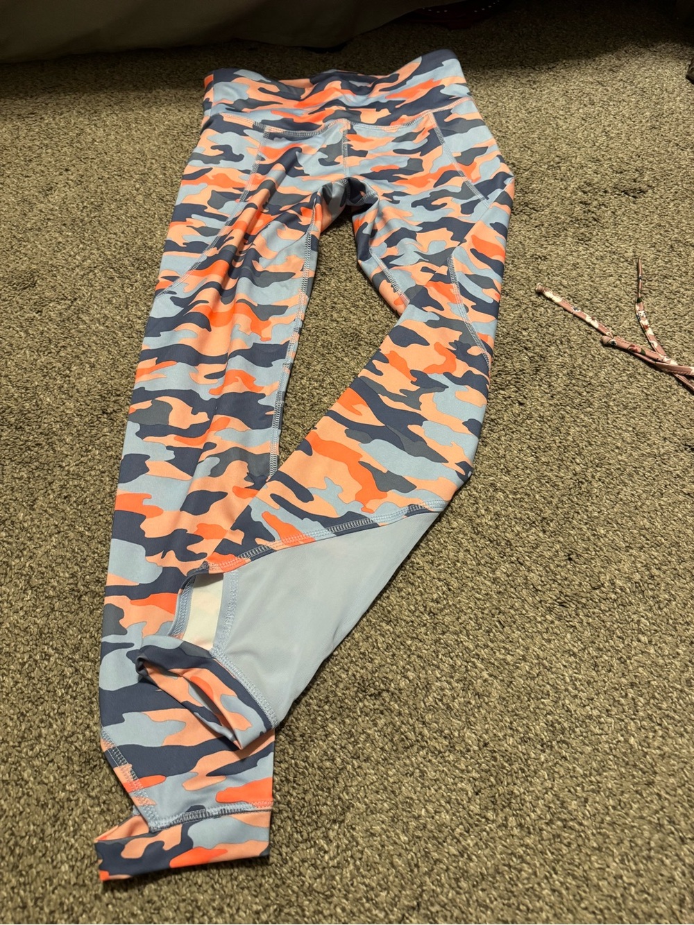 Girls' Camouflage Leggings in Light Blue and Coral